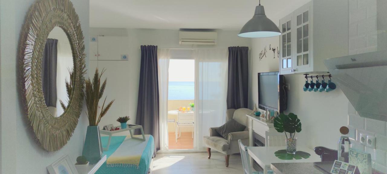 El Estudio De La Playa Benalbeach Holidays Deluxe Benalmádena Exterior foto